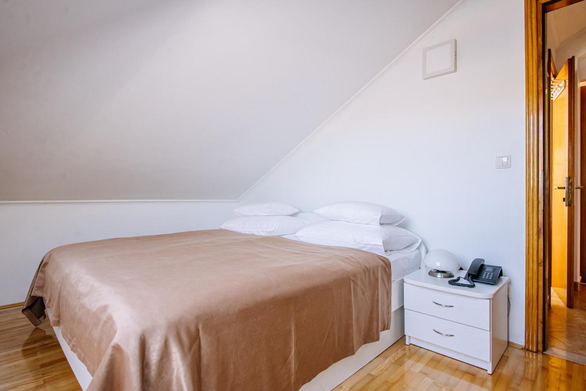 Curic Appartement *